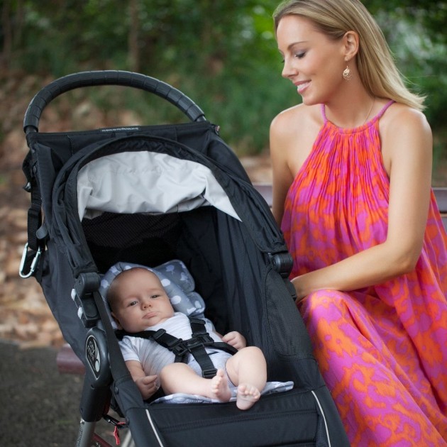Outlook Mini Pram Liner with Adjustable Head Support